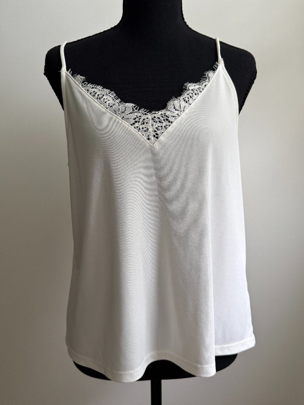 H&M Lace Trim V-Neck Camisole Top Off White Cream Spaghetti Strap Tank Small